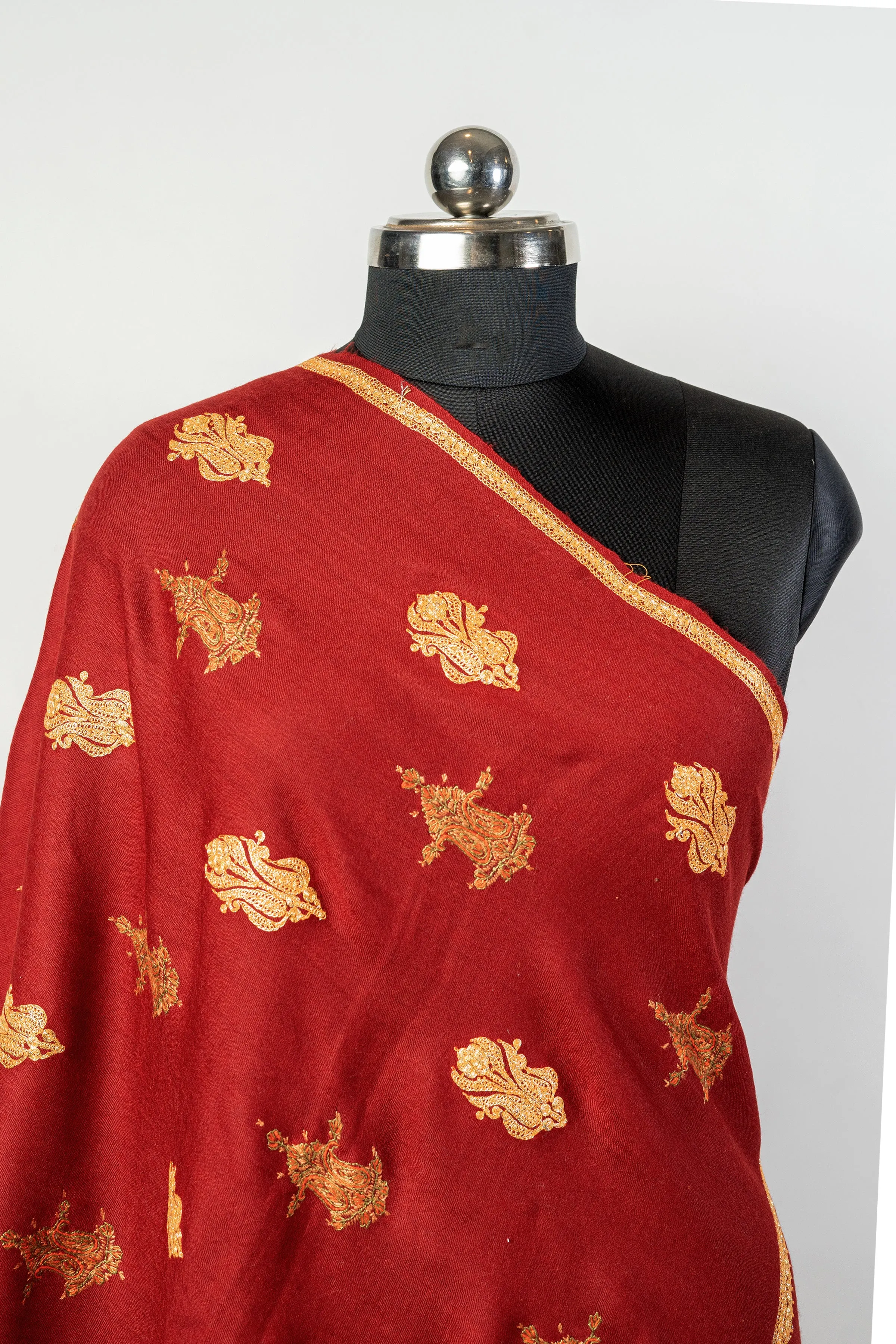 The Kashmiri Czarina: Tilla and Sozni Embroidered Shawl in Maroon