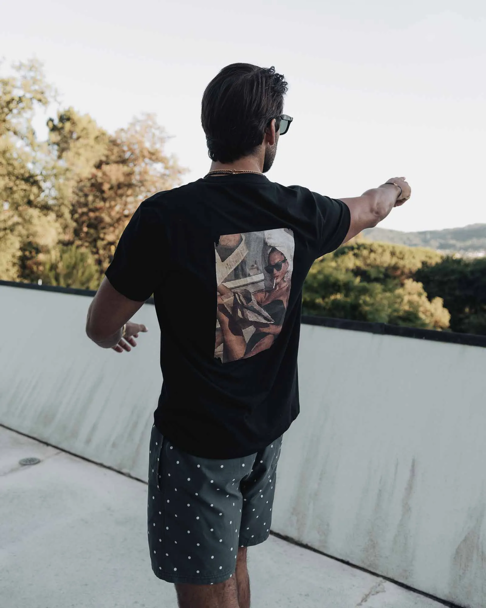 'The Vintage Beauty' T-shirt